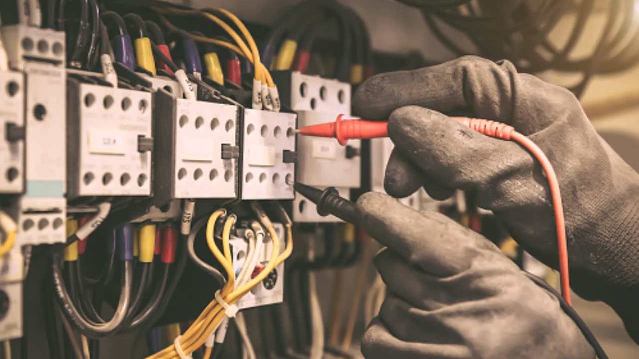 APLICACIÓN DE LA NORMA DE SEGURIDAD ELÉCTRICA EN LUGARES DE TRABAJO NFPA 70E